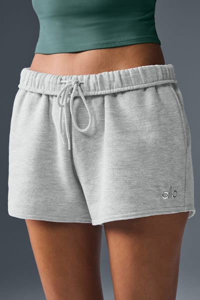 Alo Yoga Accolade Short 女款短褲