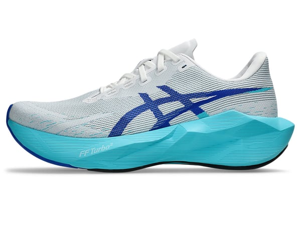Asics Novablast 6：最佳透氣高緩震跑鞋