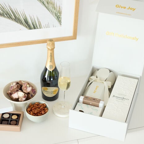 Champagne Hamper