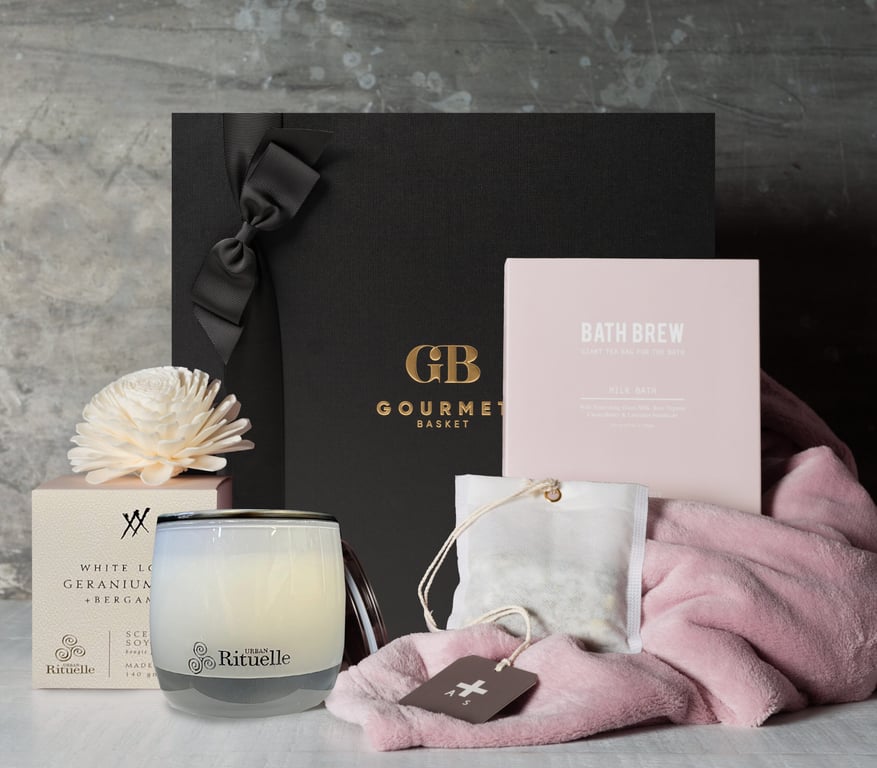 Snuggle Up Pamper Hamper