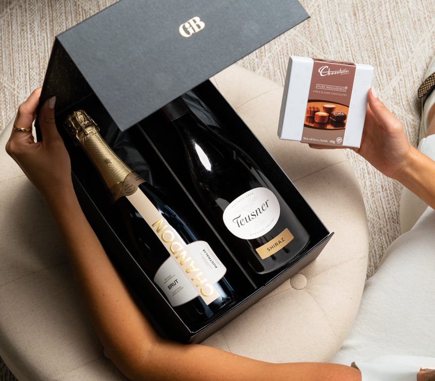 Sparkling and Red Duo Hamper