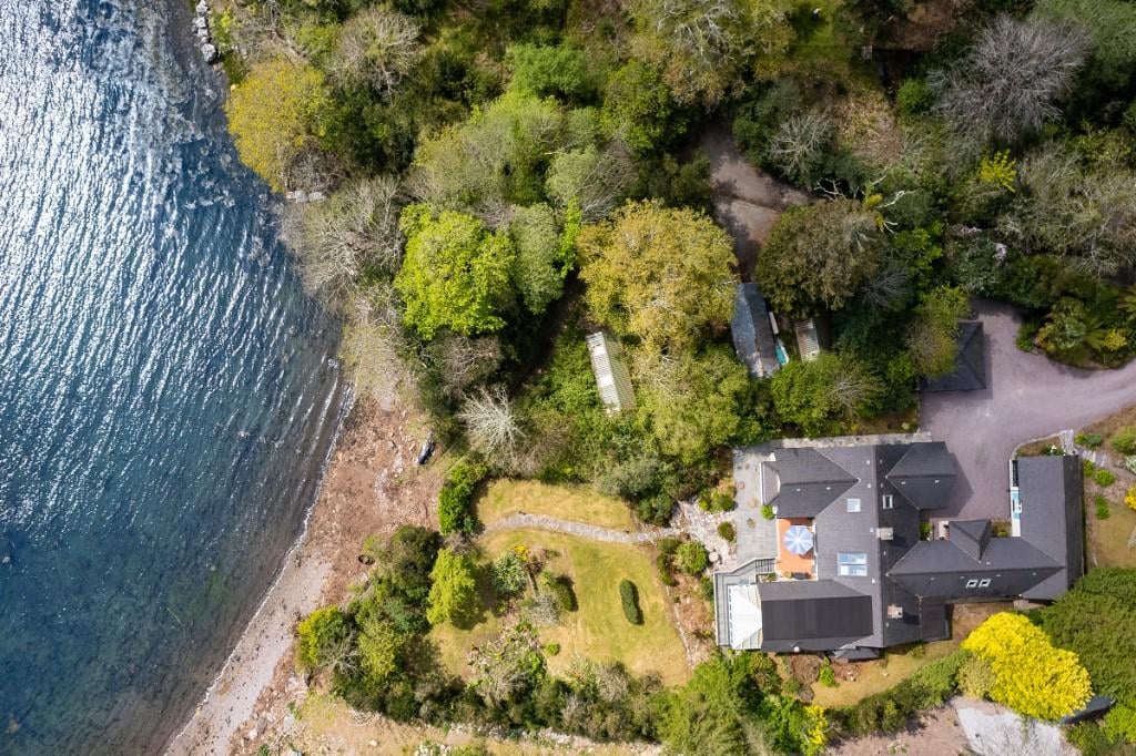 Luxury Waterfront Home in Glengarriff The Courtya.. Homestra