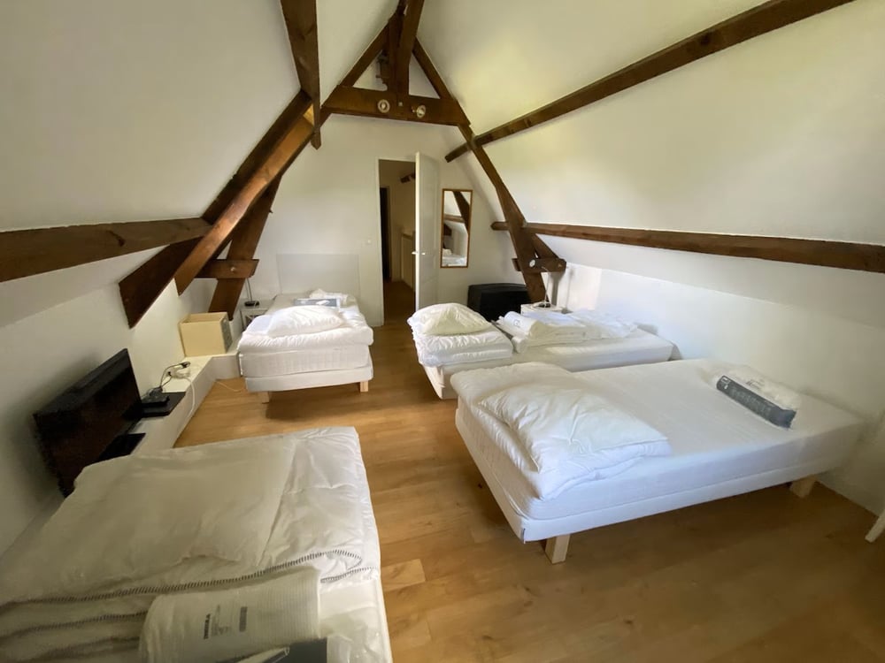 La Sagne : Demeure 4* avec piscine chauffée – photo 11 sur 28