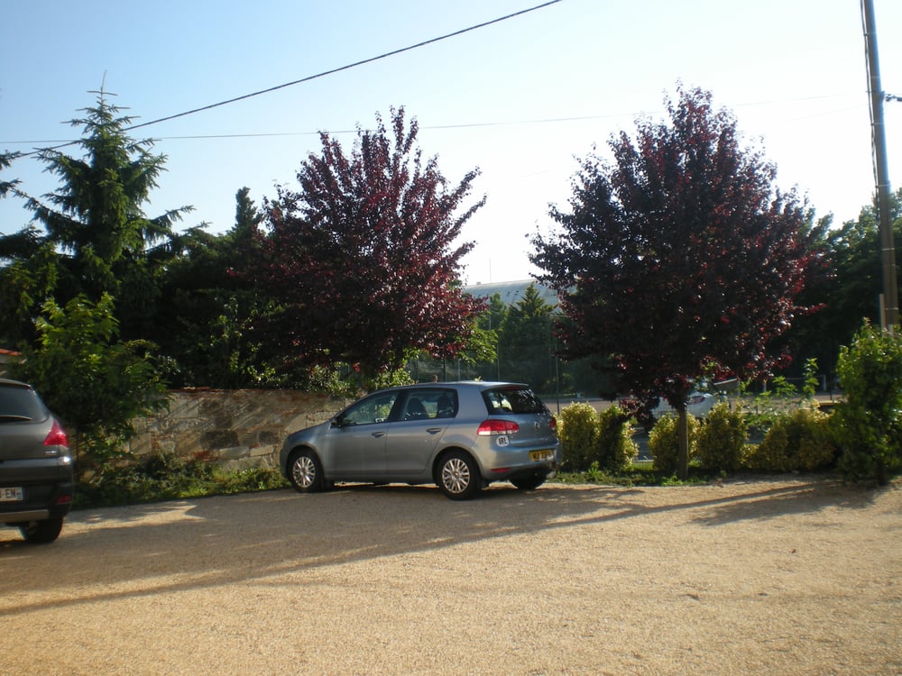 La Petite Escale: Parking Privé et petit extérieur – photo 6 sur 25