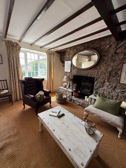 Victorian 3 Bed Cottage in Sought After Pentyrch