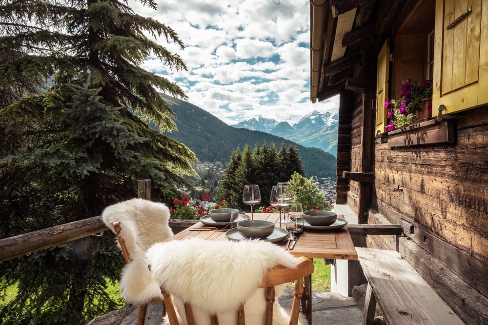 Cosy chalet with view in the heights of Verbier