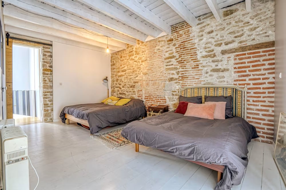 Maison unique dans ancien bar rénové – photo 19 sur 27