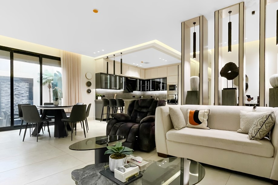 GR-Luxurious Getaway| 2-BD Apartment in Al Ghadir