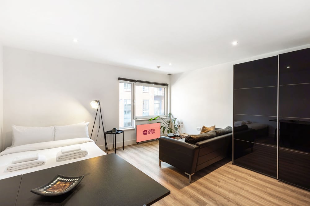 Studio in Borough, central London