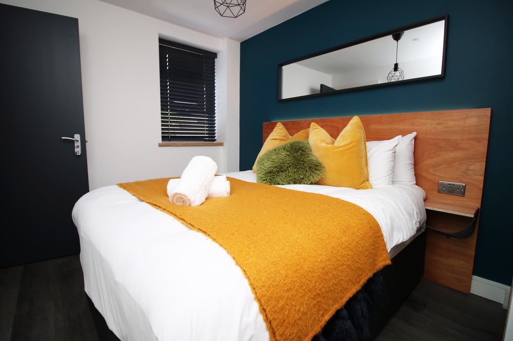 Cohost Partners Cardiff Retreat with Smart TV