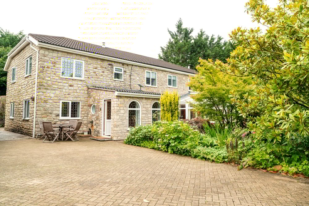 Cohost Partners Cozy Country Retreat With Hot Tub