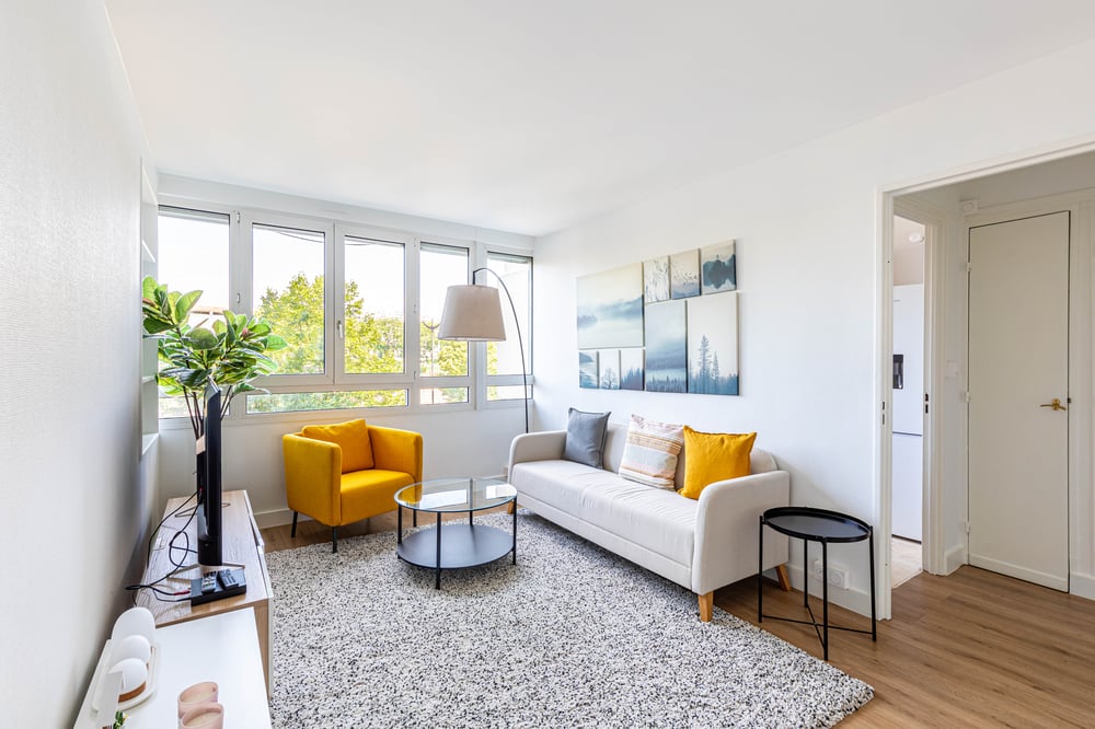 Serene stay near Georges Brassens