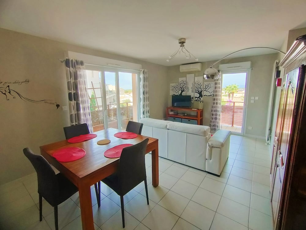 Quiet, view, stylish, spacious, secure and central