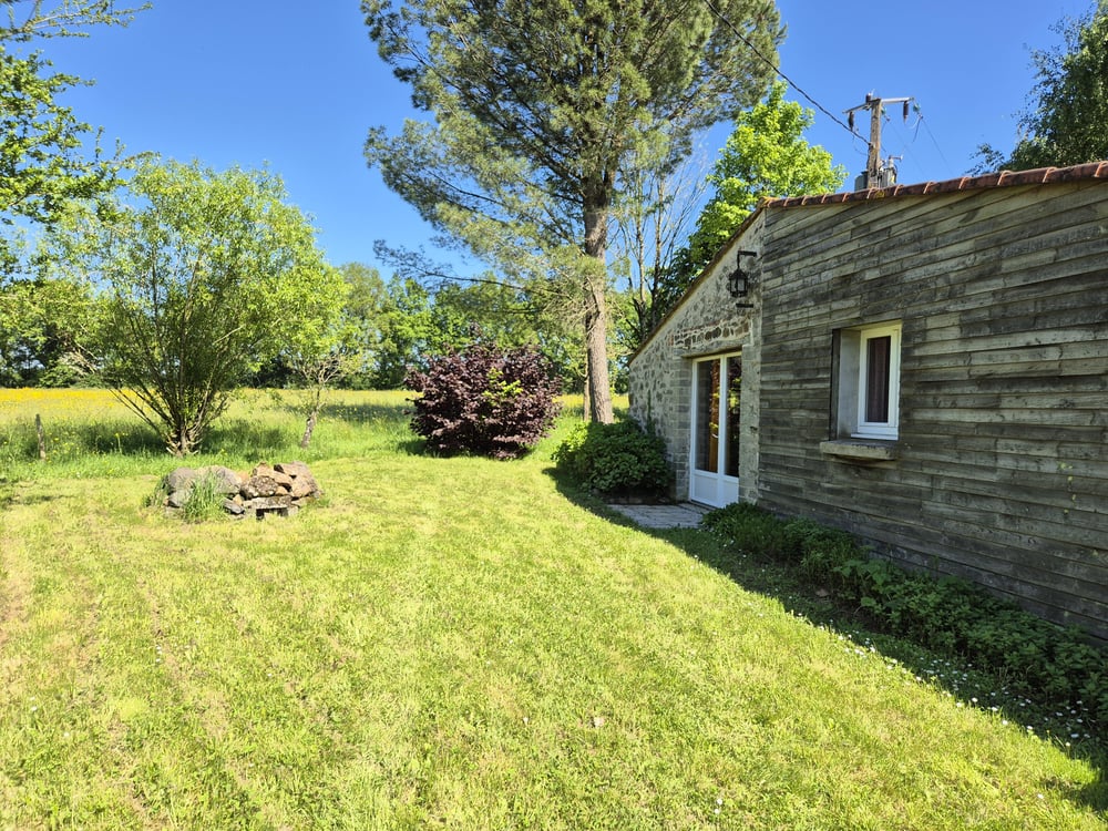 Le Cellier gîte nature 6 pers 10 min du Puy du Fou