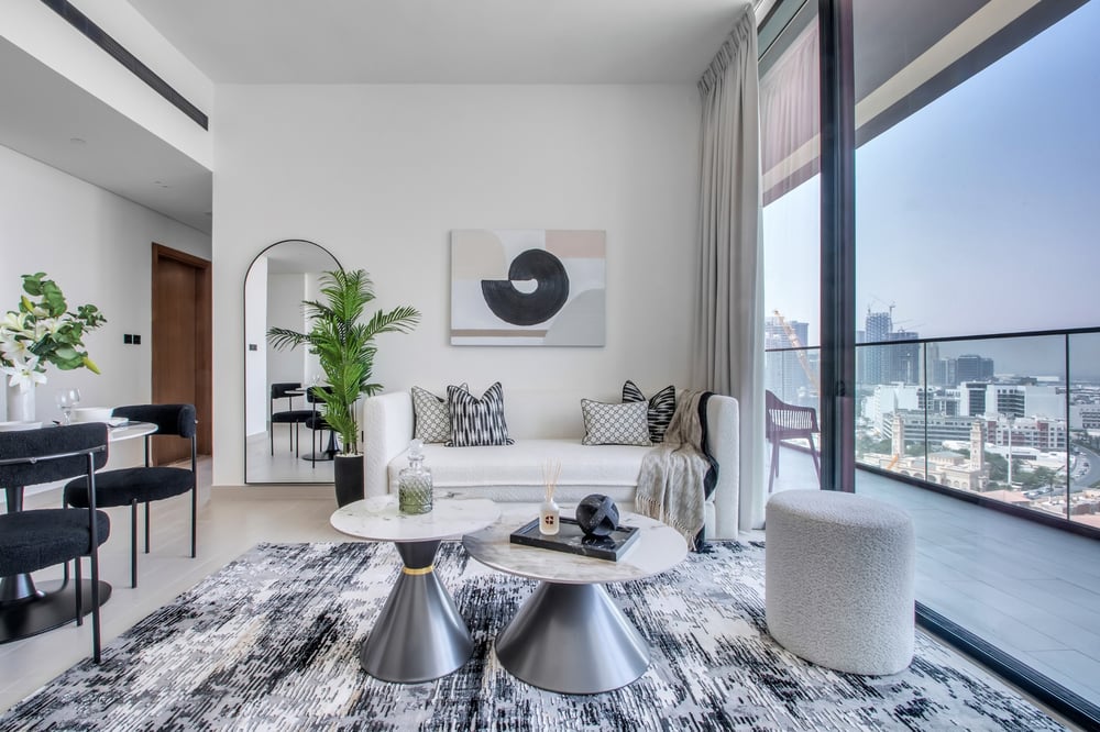 High-floor retreat in JVC
