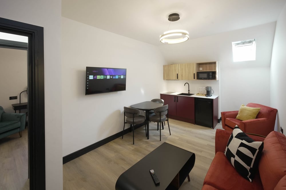 Sixty Aparthotel – 1Bed, Central Cardiff + Parking