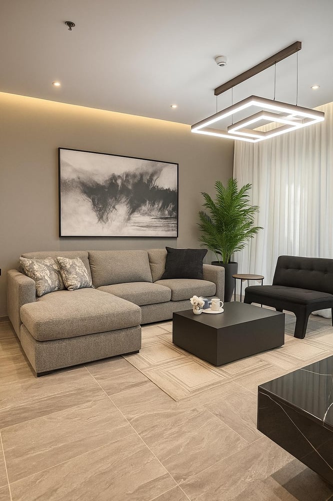 GR- Chic 2BDR Apt| private jacuzzi |Prime Location