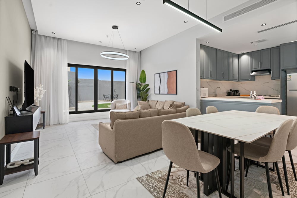 GR | Luxury 3BR with Outdoor Lounge | Prime Area