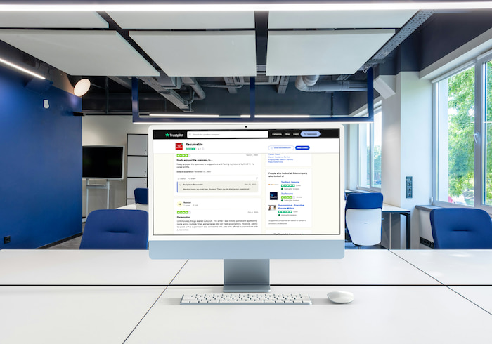 Resumeble Reviews: Cost, User Feedback, & Ratings
