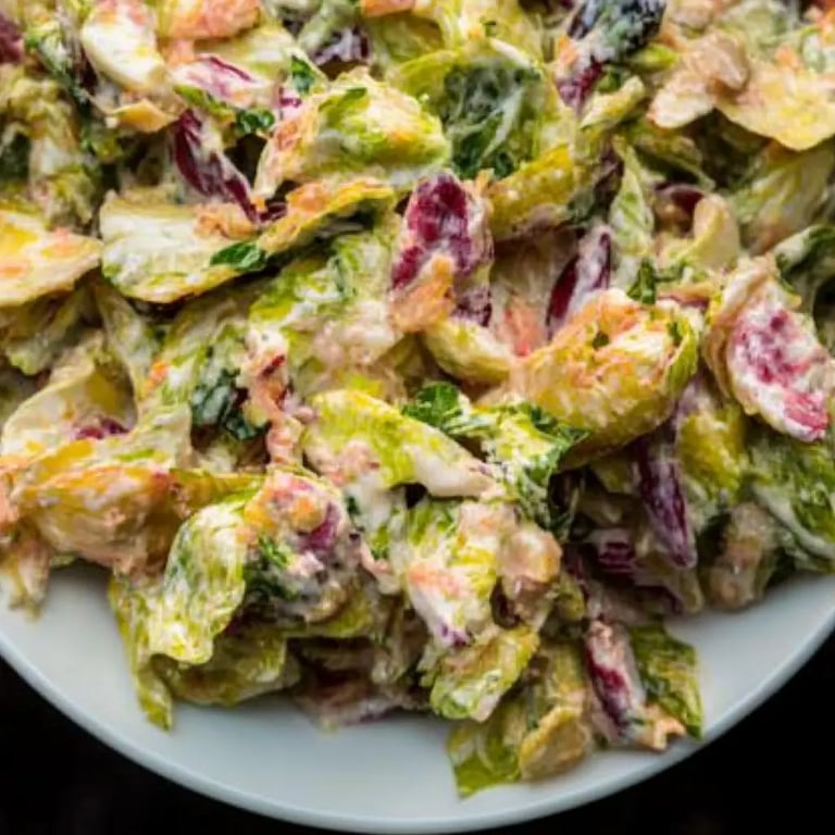 Cremiger Rosenkohlsalat