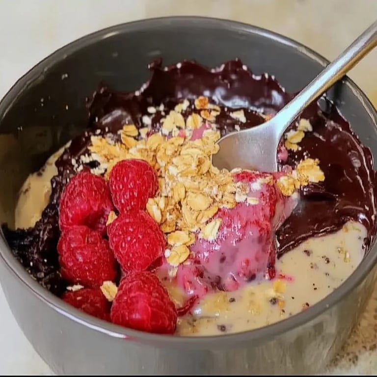 Erdnussbutter-Himbeer-Schokoladen-Overnight-Oats