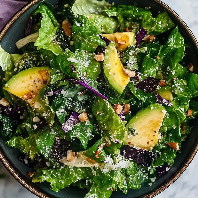 Massierter Grünkohl-Salat mit Grünkern