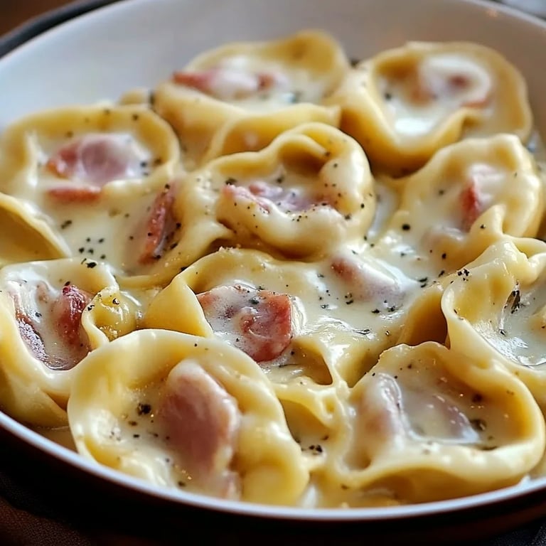 Tortellini alla Panna in selbst gemachter Schinken Sahne Soße