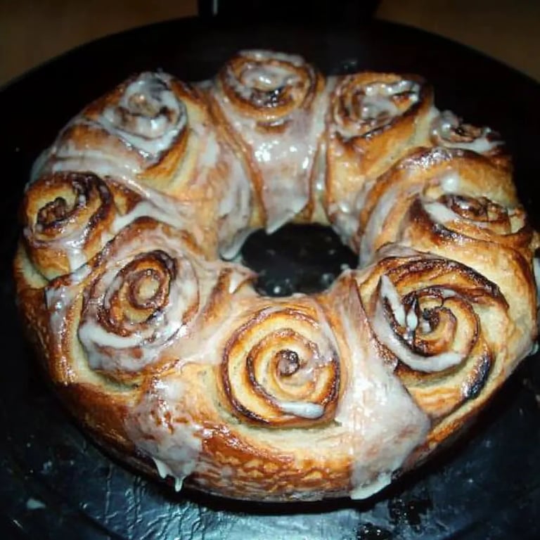 Zimtrollen-Kuchen