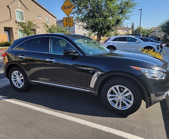 2017 INFINITI