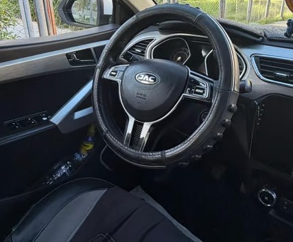 2021 JAC S2