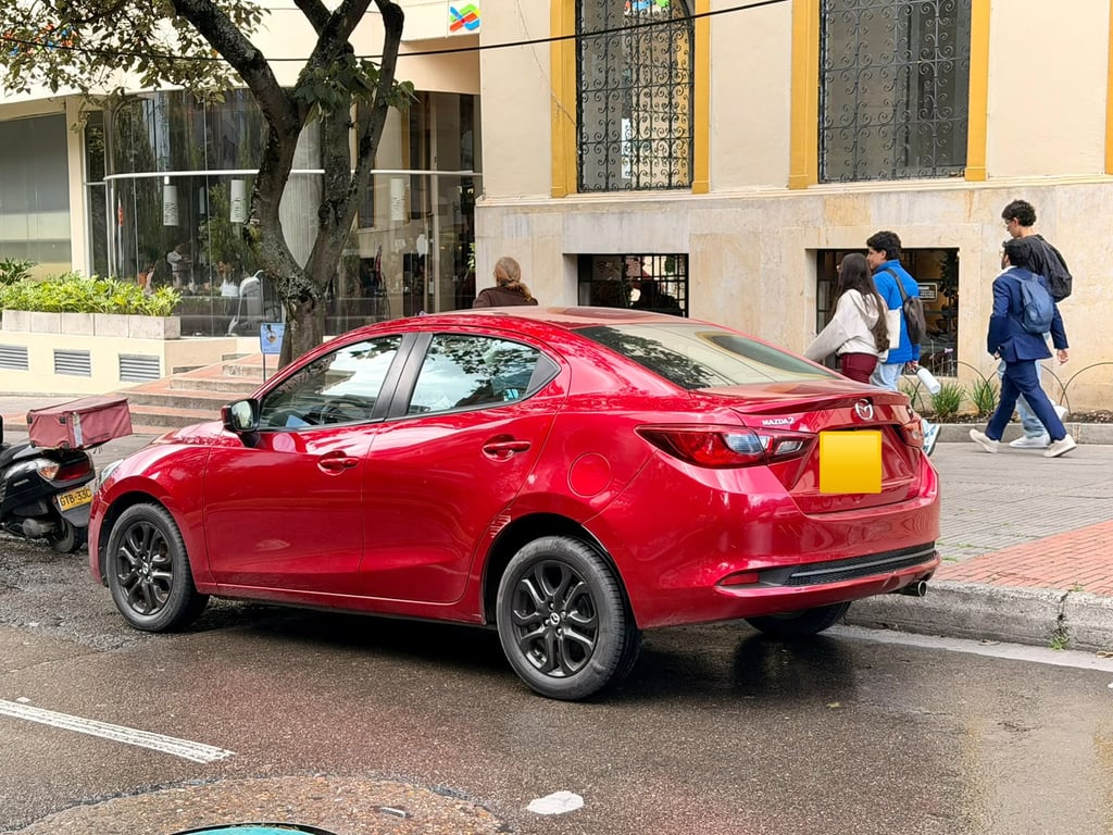 2021 Mazda 1000