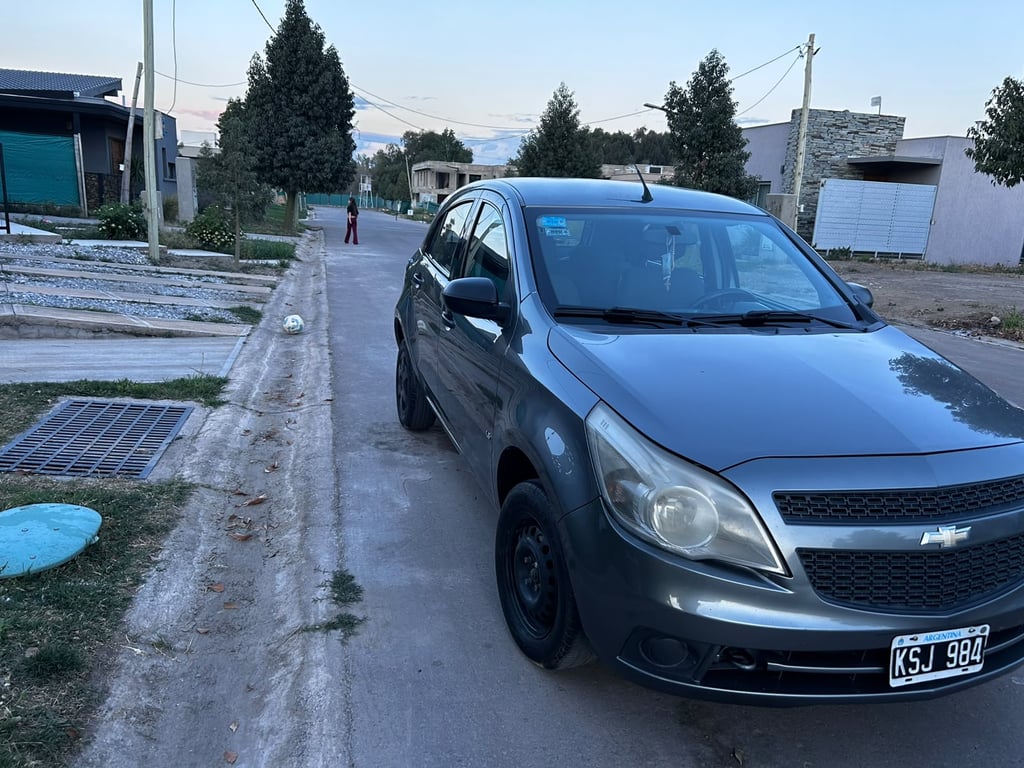 2012 Chevrolet Agile