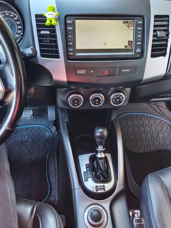 2012 Peugeot 4007