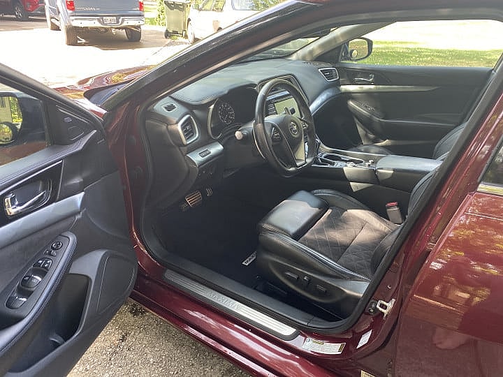 Nissan Maxima