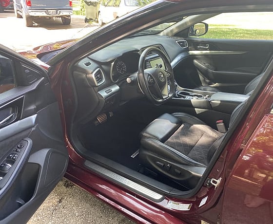 Nissan Maxima