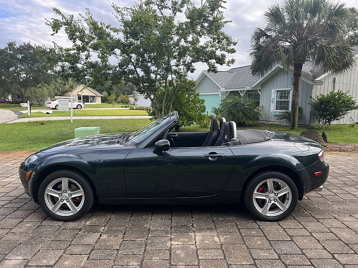Mazda MX-5 Miata