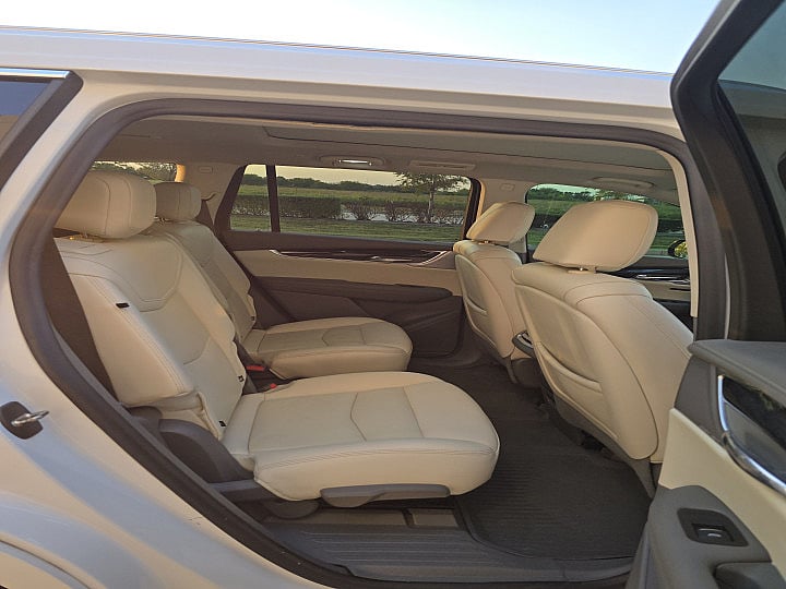 Cadillac XT6