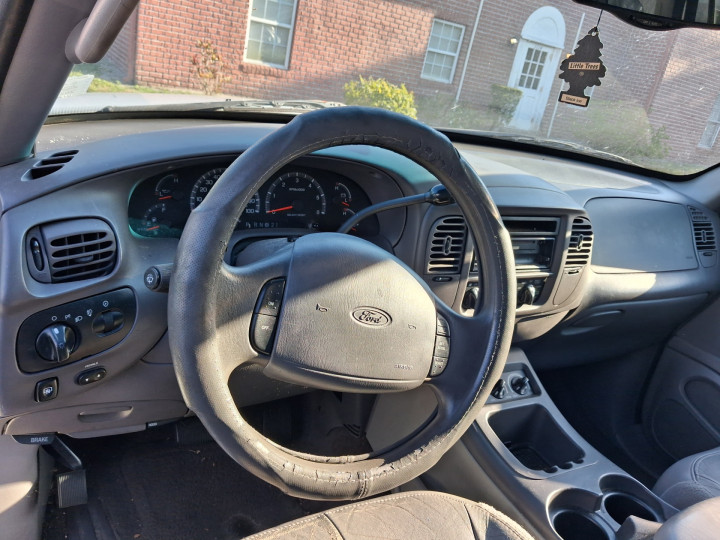 Ford Expedition 2000