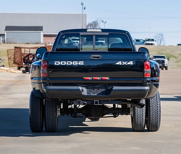 2002 Dodge Ram Pickup 3500