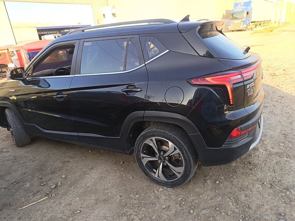 2023 JAC JS4