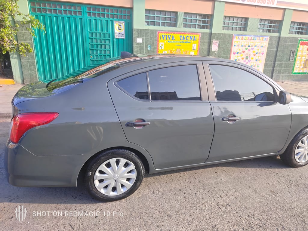 2017 Nissan Versa