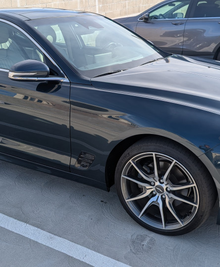 2022 Genesis G70