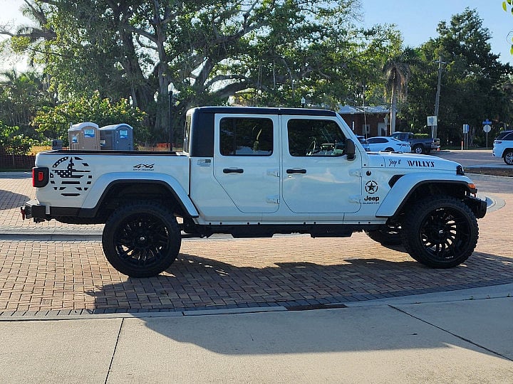 2022 Jeep Gladiator