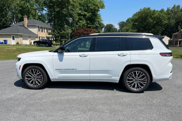 2023 Jeep Grand Cherokee L