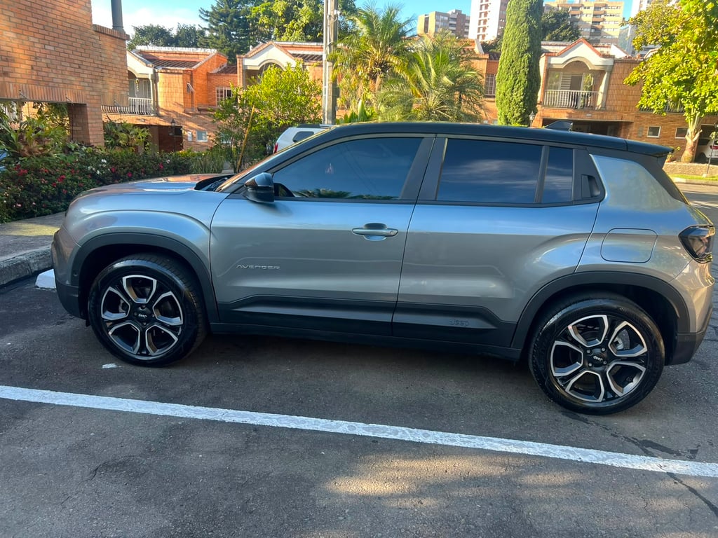 2025 Jeep Avenger