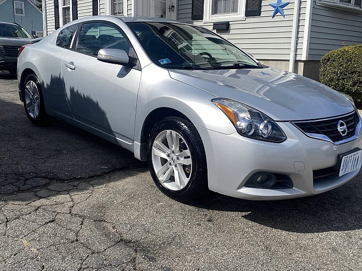 2010 Nissan