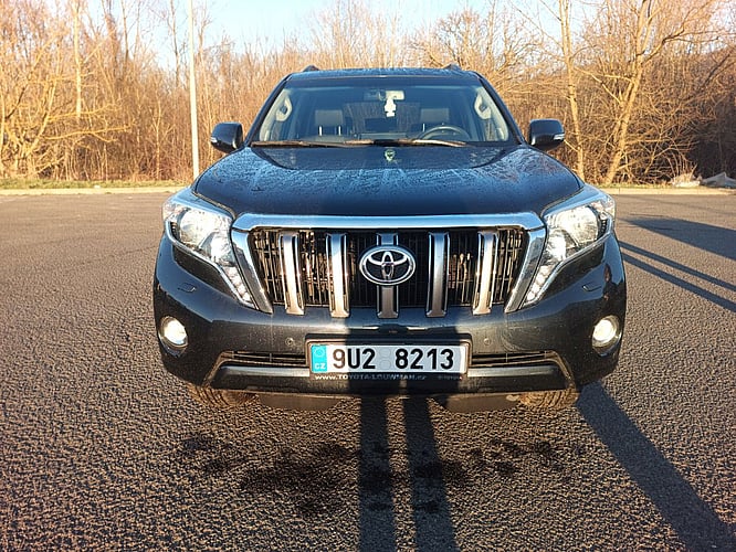 2017 Toyota Land Cruiser