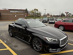 2017 INFINITI Q60