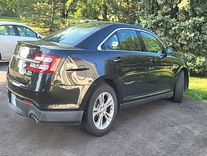 2013 FORD Taurus