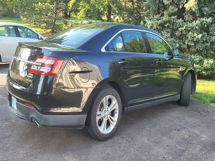 Ford Taurus